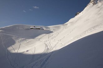 alaska heli skiing